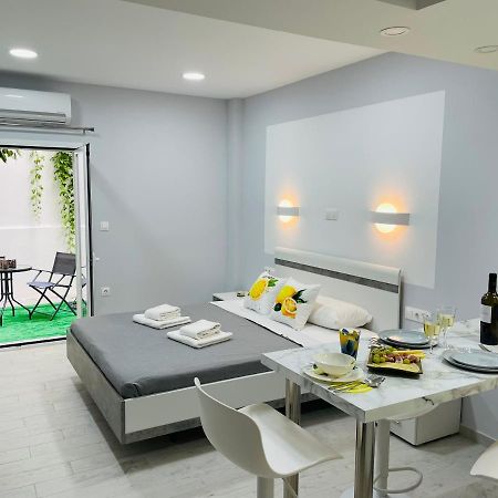 Lemoni Garden Apartment Vipgreece Athena Bagian luar foto
